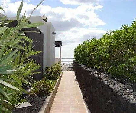 Don Rafael Вилла *